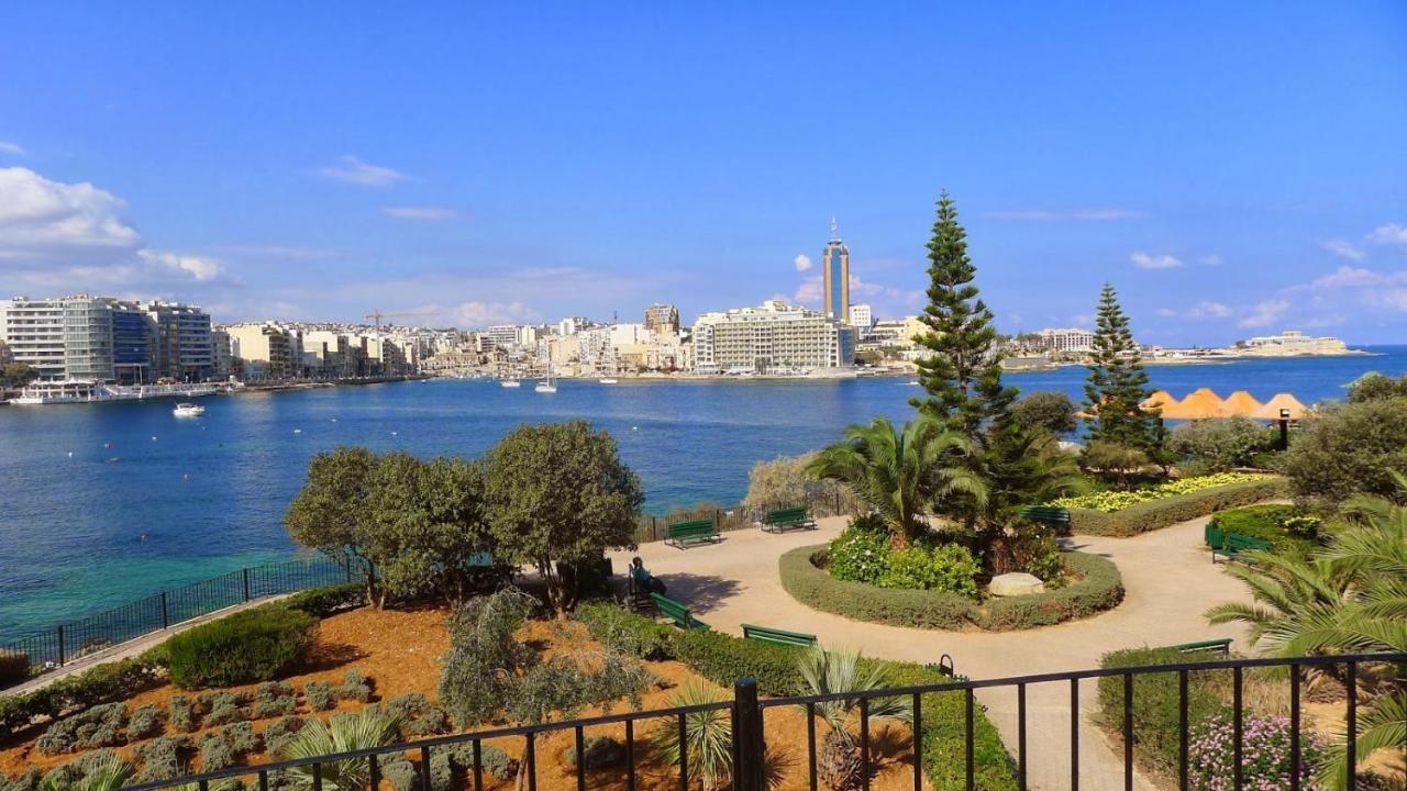 Idyllic Apartment Steps From The Promenade スリーマ エクステリア 写真